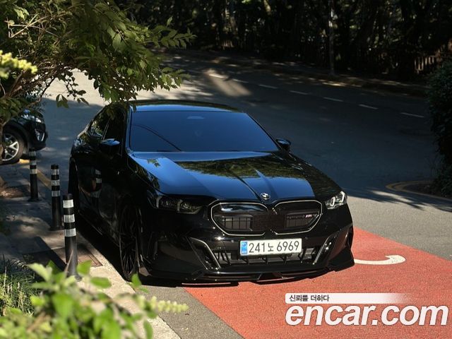 BMW | BMW 5 Series (G60) | 5 Series (G60)
