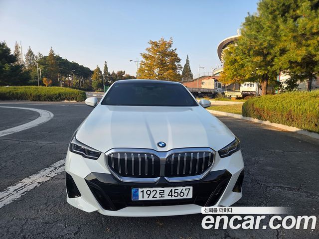 BMW | BMW 5 Series (G60) | 5 Series (G60)