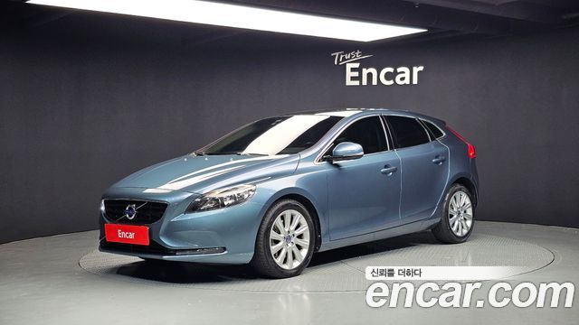 Volvo | Volvo V40