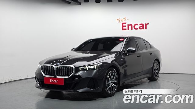 BMW | BMW 5 Series (G60) | 5 Series (G60)