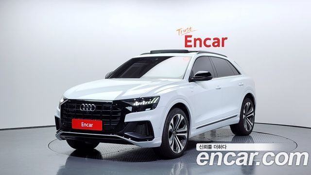 AUDI | AUDI Q8 (4M)