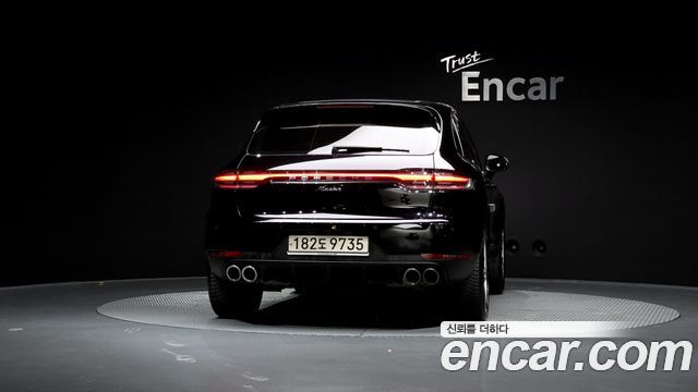 Porsche | Porsche Macan | Macan