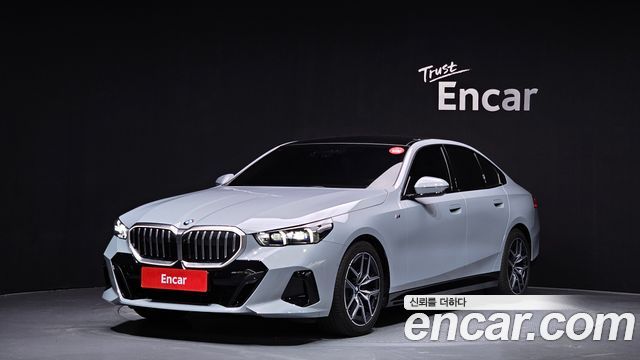 BMW | BMW 5 Series (G60) | 5 Series (G60)
