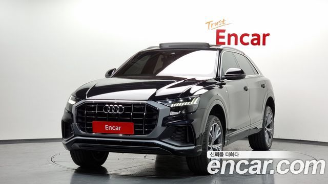 AUDI | AUDI Q8 (4M)