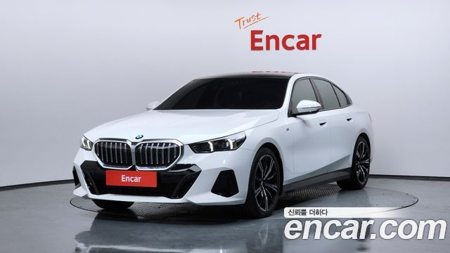 BMW | BMW 5 Series (G60) | 5 Series (G60)