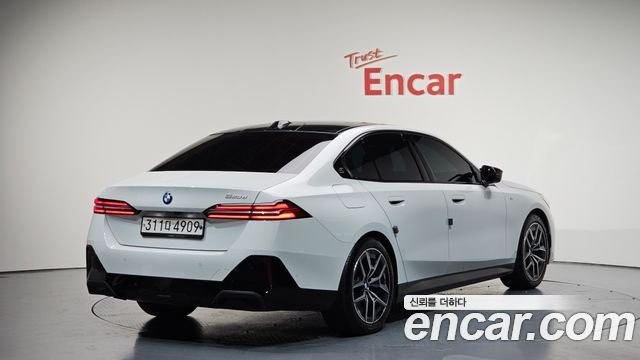BMW | BMW 5 Series (G60) | 5 Series (G60)