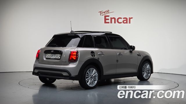 MINI | MINI Cooper | Cooper