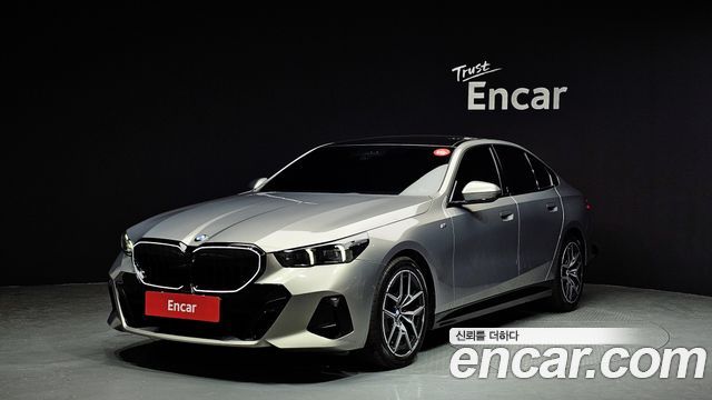 BMW | BMW 5 Series (G60) | 5 Series (G60)