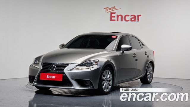 Lexus | Lexus NEW IS200t | NEW IS200t