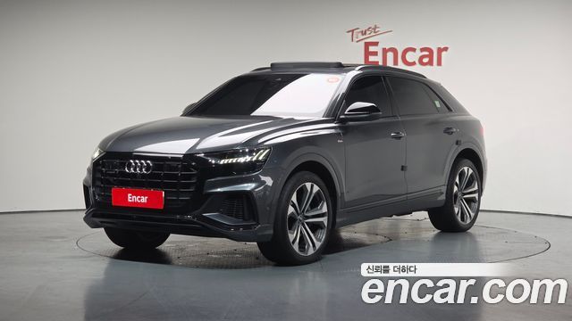 AUDI | AUDI Q8 (4M)