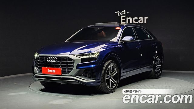 AUDI | AUDI Q8 (4M)