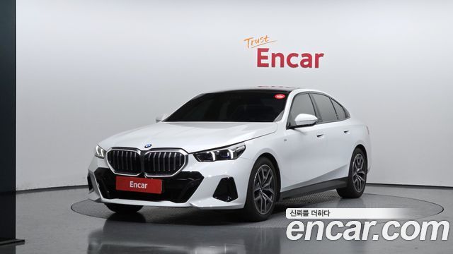 BMW | BMW 5 Series (G60) | 5 Series (G60)